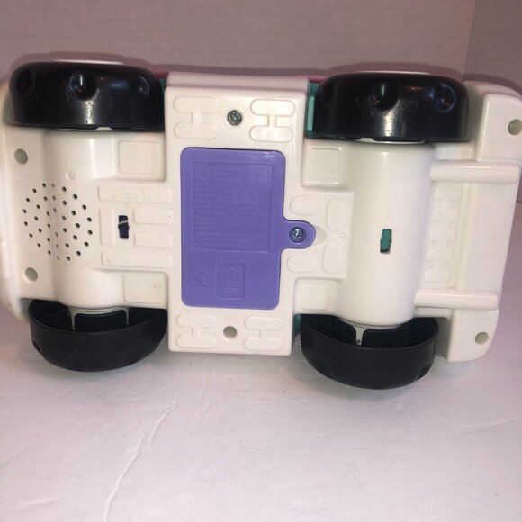 Fisher Price Plane w/Pilot & passengers PLUS SUV w/ Passengers - Picture 15 of 15